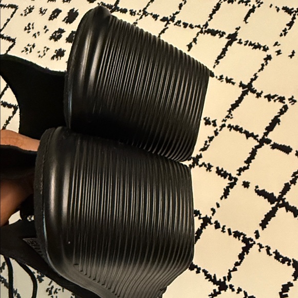 Skechers Women's Wedge Lace-Up Sandals - Black - US Size 7 - EUC - Picture 9 of 12